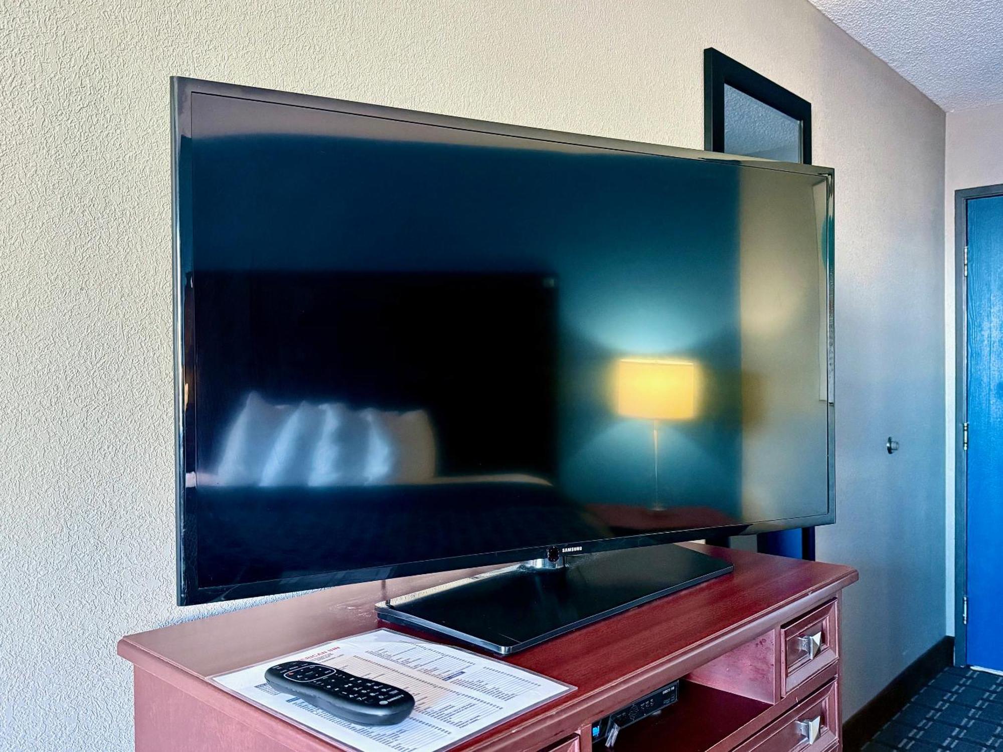 American Inn Cedar Rapids South ภายนอก รูปภาพ